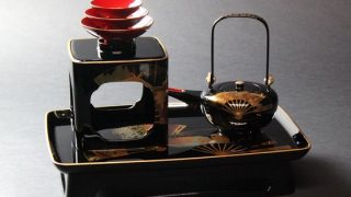 屠蘇器 扇面胡蝶蒔絵 1,485,000円（税込） | 輪島塗の塗師屋 輪島漆器